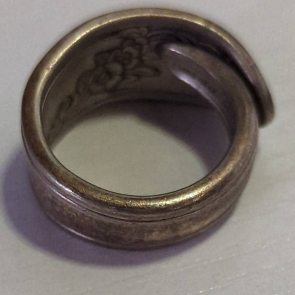 SILVERWARE Wrap‎ Ring Oneida Community Floral Tudor Ornate Design Size 6 Vintage - Picture 4 of 6